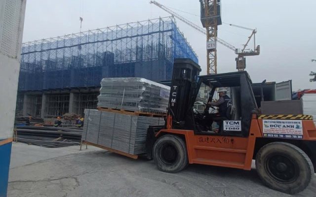 cho thuê xe nâng tại chùa vẽ