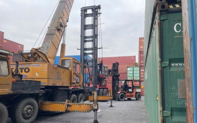 Thuê xe cẩu tại Ngô Quyền hỗ trợ thi công lắp đặt thiết bị an toàn